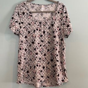 Lu LaRoe XL Minnie Mouse shirt